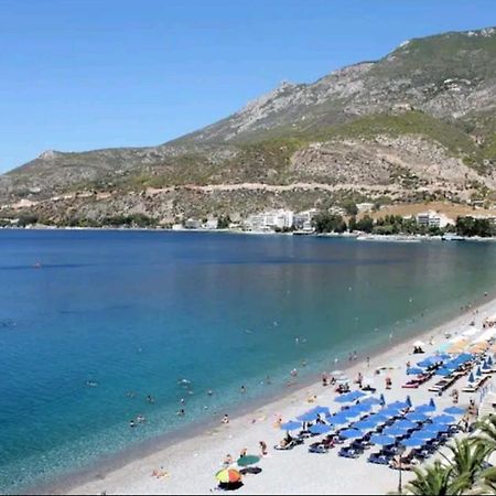 Appartamento Λουτράκι Κέντρο Esterno foto