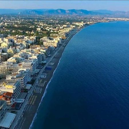 Appartamento Λουτράκι Κέντρο Esterno foto