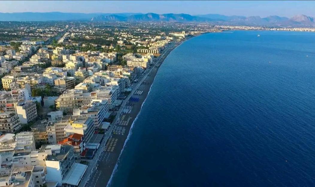 Appartamento Λουτράκι Κέντρο Esterno foto