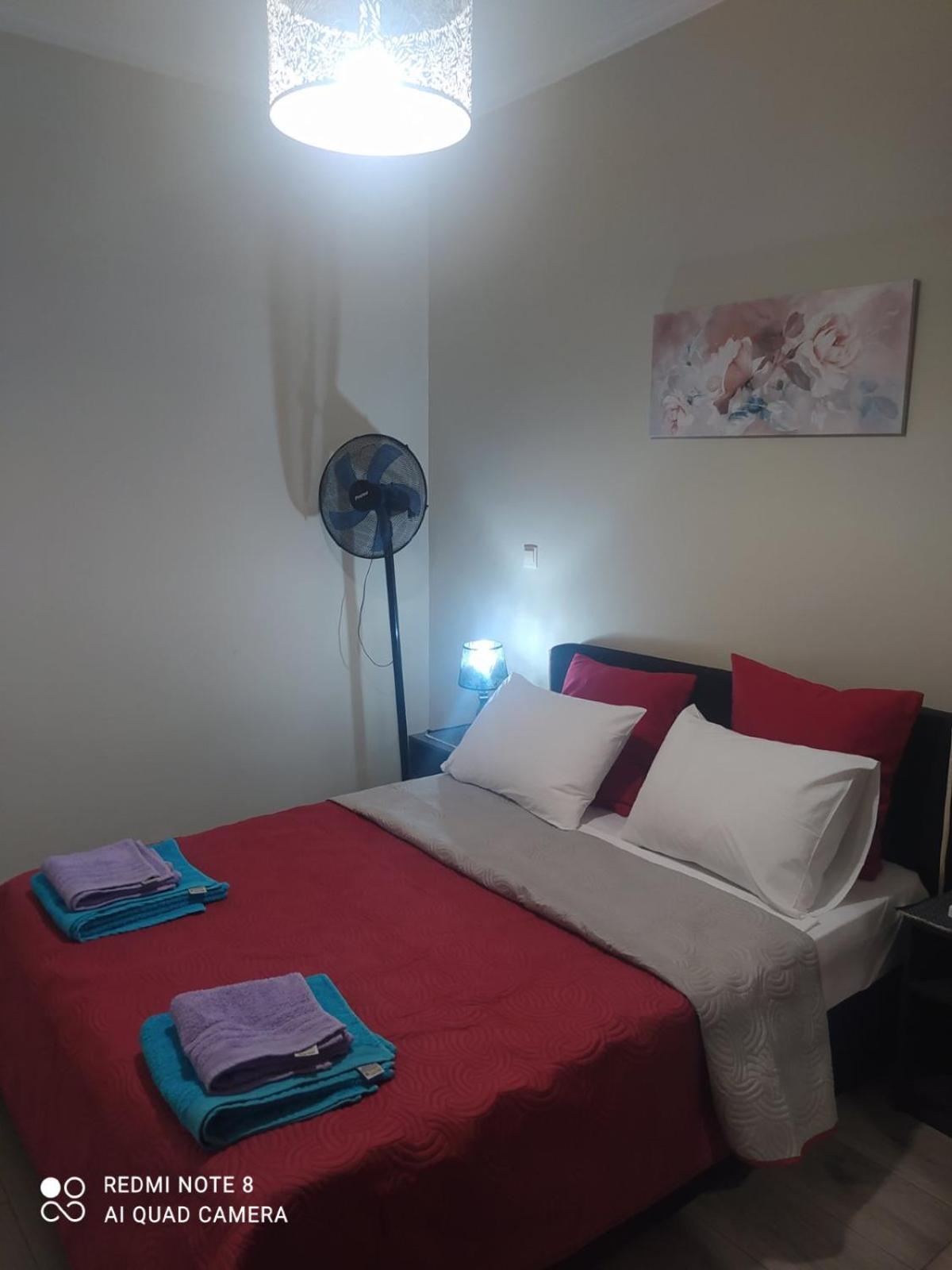 Appartamento Λουτράκι Κέντρο Camera foto